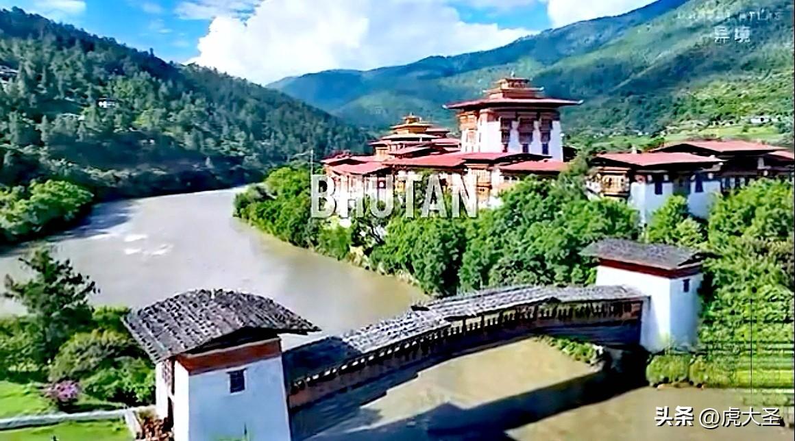 我虽没法发图，但脑海里立马浮现出这样的乡村风光。之前去乡下游玩，就见过类似的场景