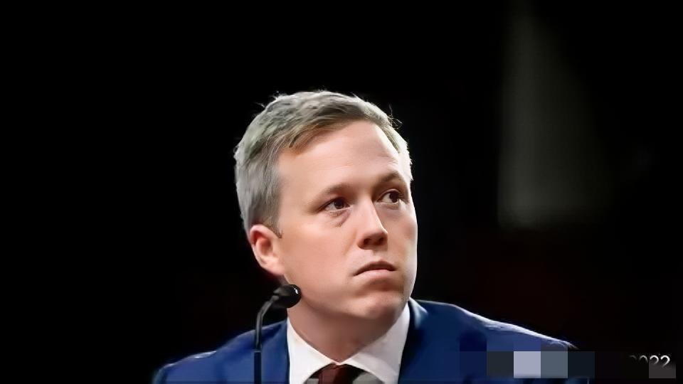 特朗普特使以和平计划恶化相威胁，恐吓乌克兰及欧洲
美国总统特朗普的特使、陆军部长