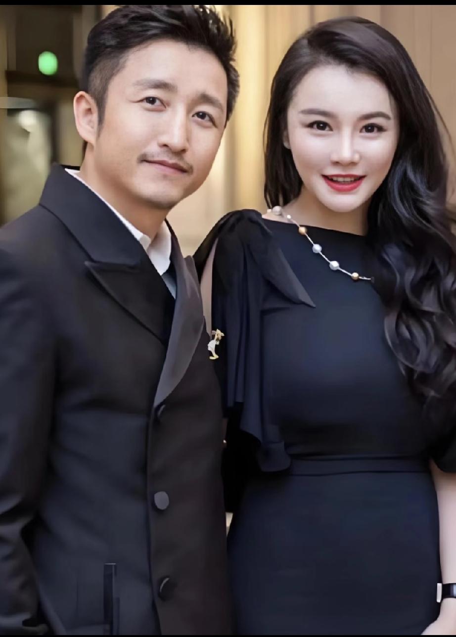 太震惊了，

一直以为邹市明是苦出身，打拳搏命运，没想到他父亲是工程师，母亲是教