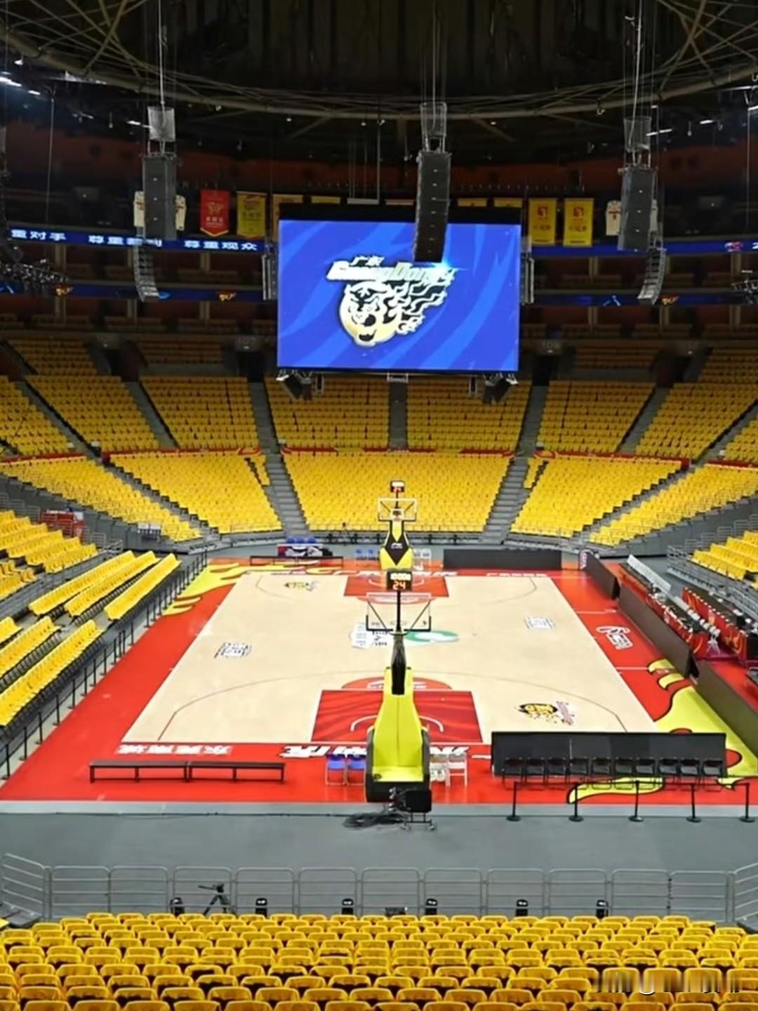 今晚，广东队迎来对阵北京队的主场季后赛附加赛，在首场输给对手后，这场比赛绝对是生