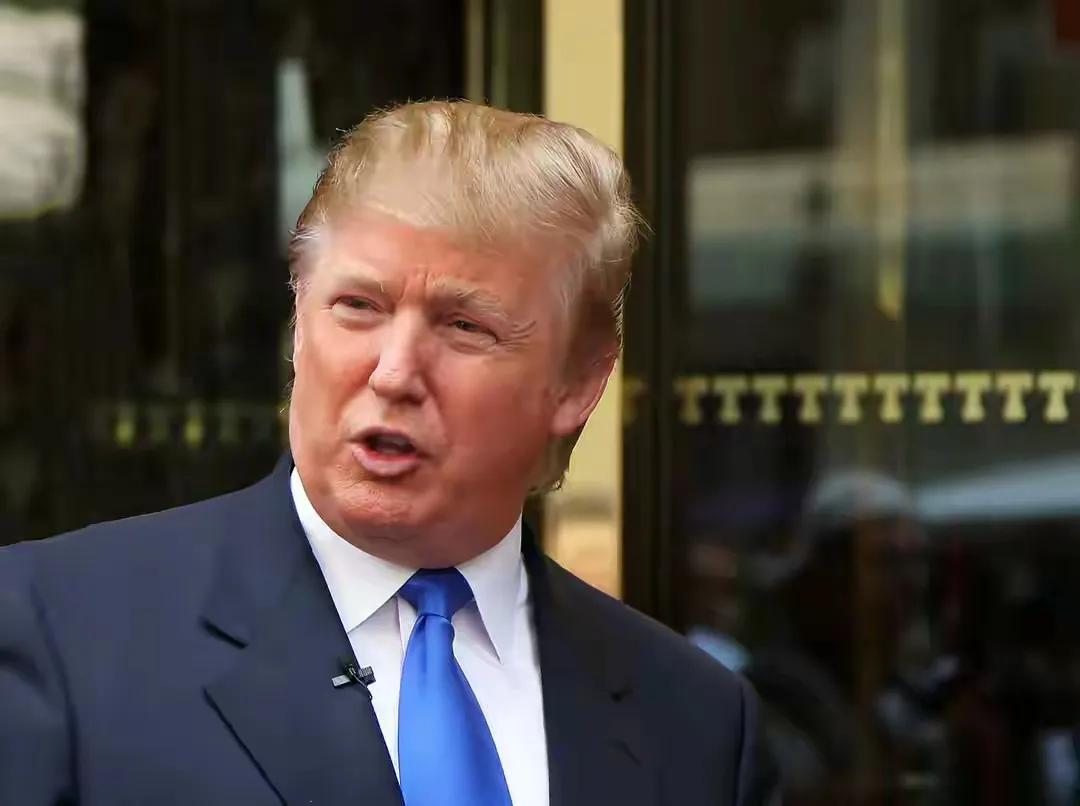 真的不要觉得美国蠢，现在封锁伊朗，停止军事进攻，美国也正在观察没有高强度军事压力