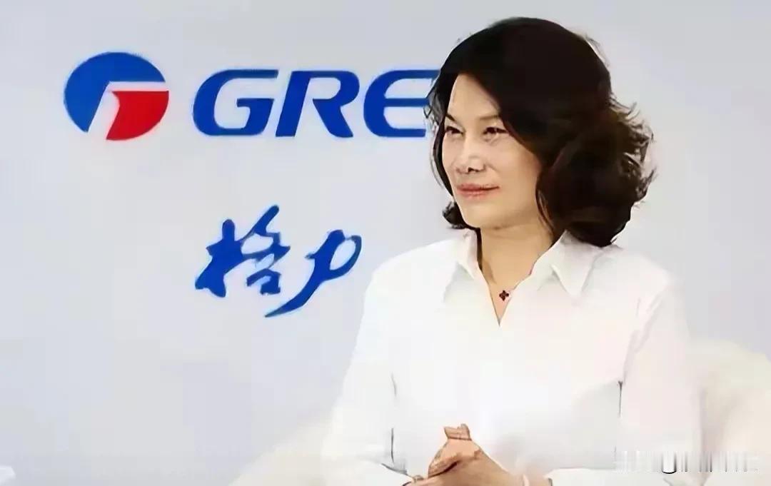 72岁董明珠，高调发言！

这个夏天，欧洲人快被热疯了。

巴黎气温逼近40℃，
