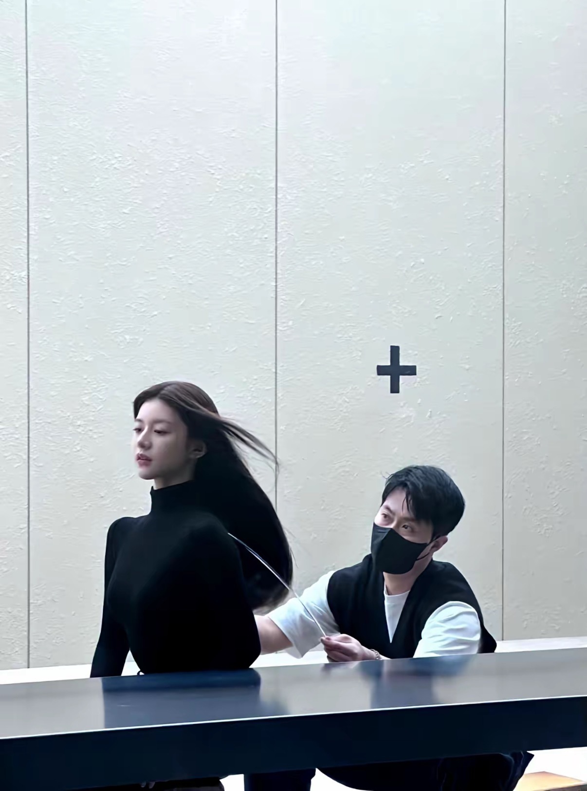 还记得高允真这张照片吗？漂亮到不真实了都。 