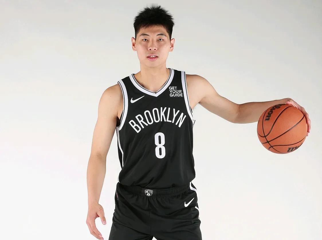崔永熙 NBA 首秀：1分2篮板
 亮点十足
10 月 9 日的 NBA 季前赛