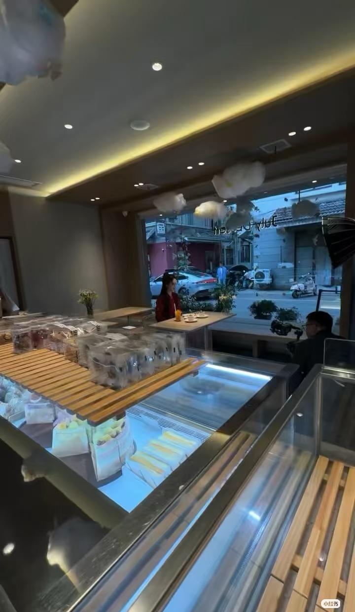 全世界找不到比金晨更像小香猪的人了 ​​​