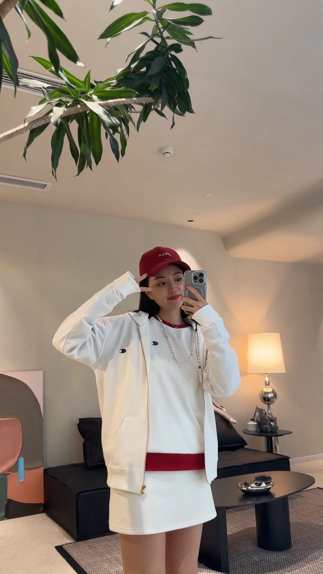 一不小心又是红白配。
