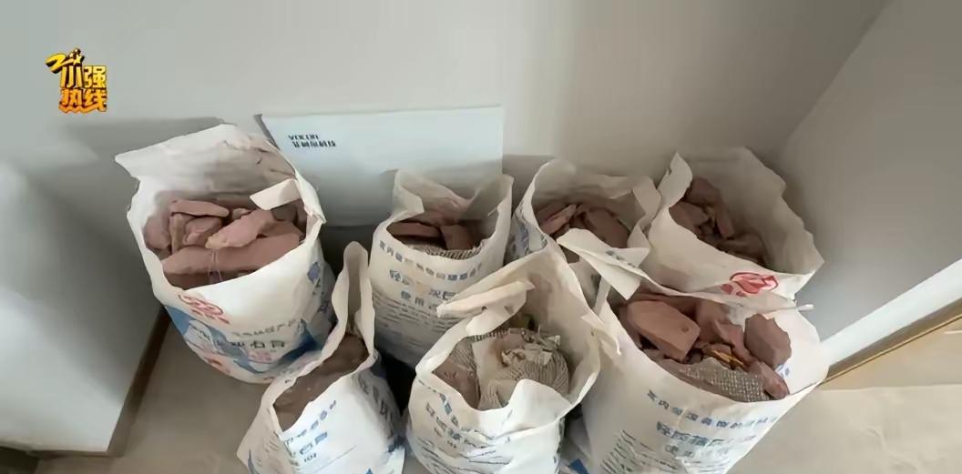 胆子太肥了！浙江杭州，女子花165万买了套精装房，就在他们一家欢欢喜喜准备入住时