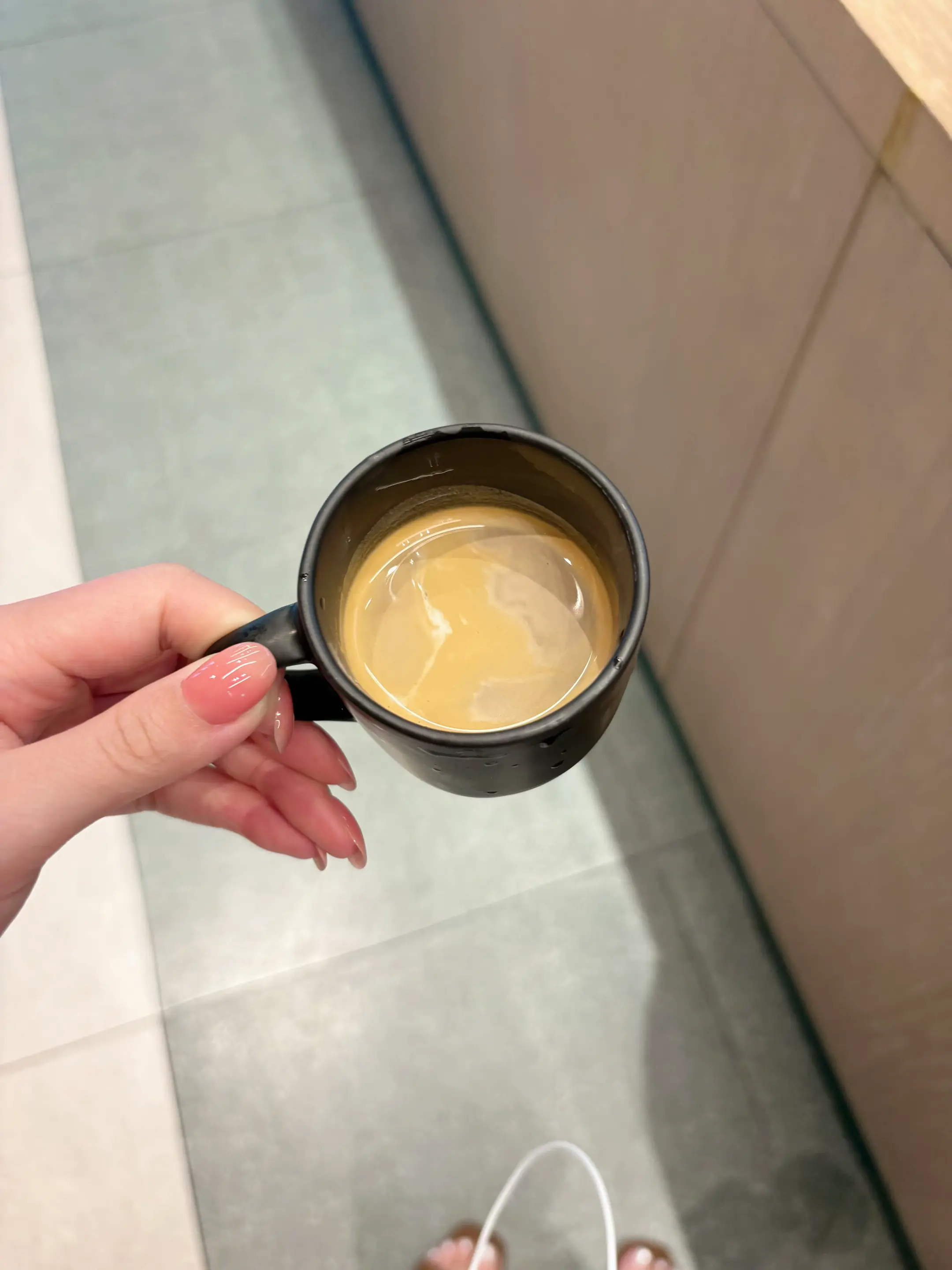 当不得不喝咖啡的时候，我会选择ble shot，这样的杯量刚好合适，可...