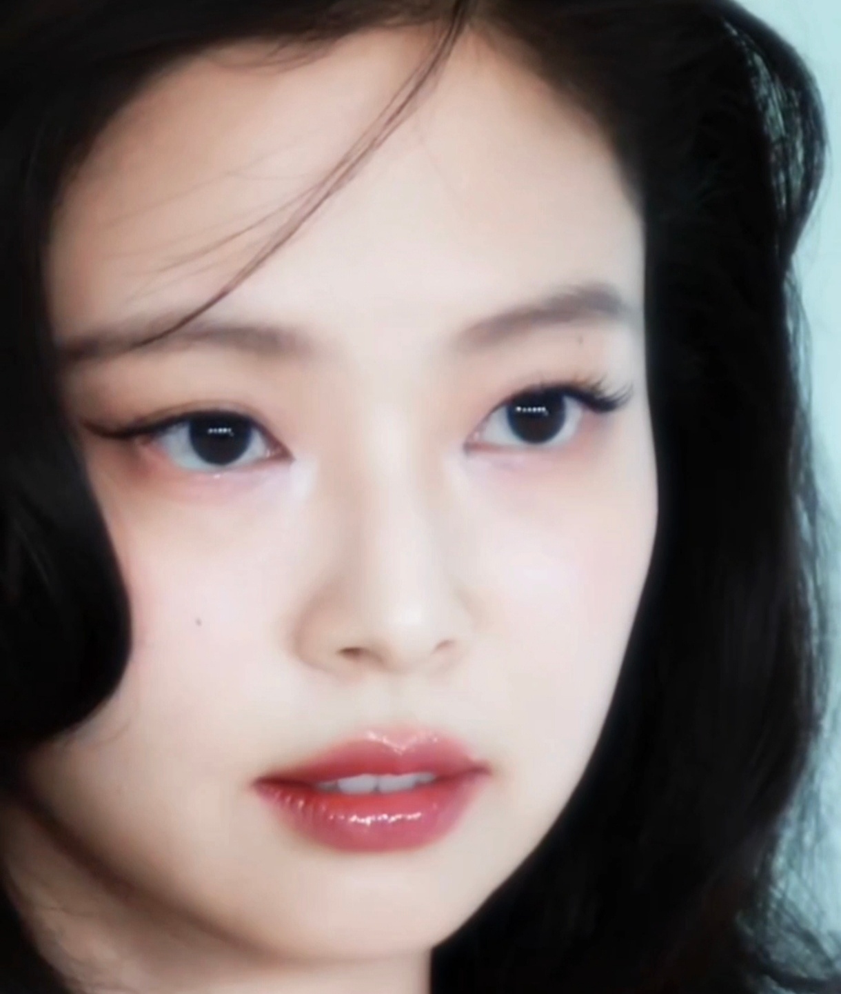 JENNIE 2018       vs       JENNIE 2026 