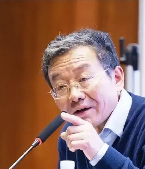 读完复旦大学王德峰教授的一番感慨，褪去城市繁华的外壳，我们不得不直面一个很现实的