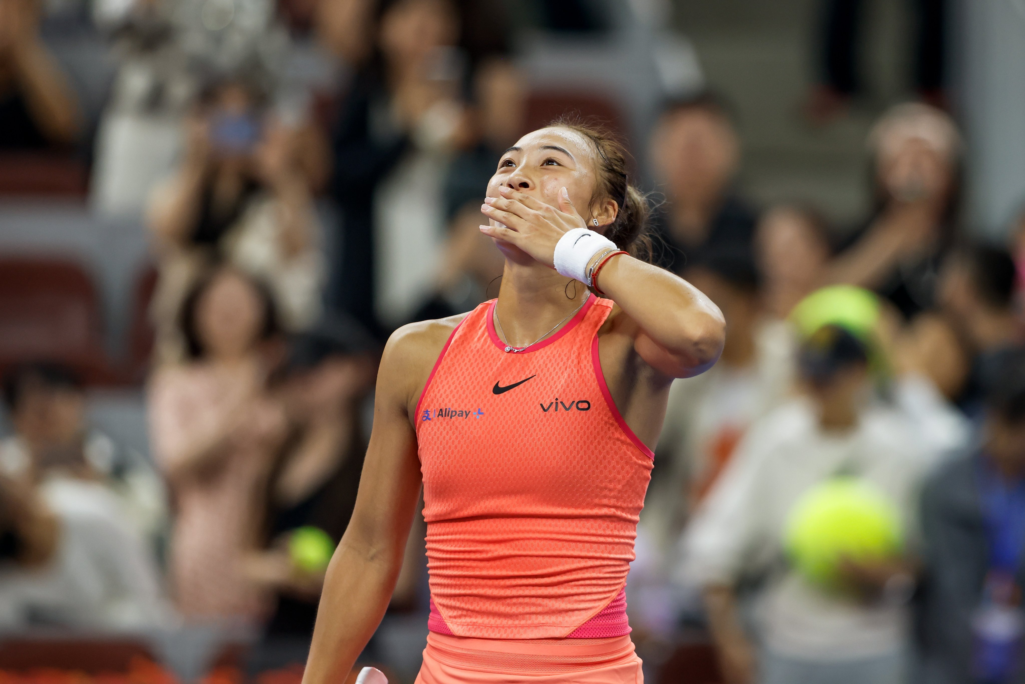 #2024中网# 即将迎来中国之夜19:00 女单第三轮：郑钦文vs波多罗斯卡随