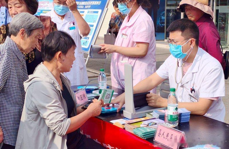 房县 房县开展“防治碘缺乏病日”宣传活动十堰爆料 房县新闻网讯 通讯员 屈振坤 