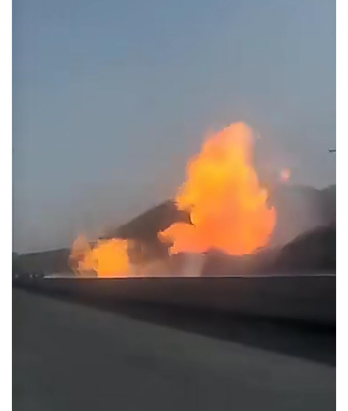 巴基斯坦俾路支省奎达地区，武装分子炸毁天然气管道。