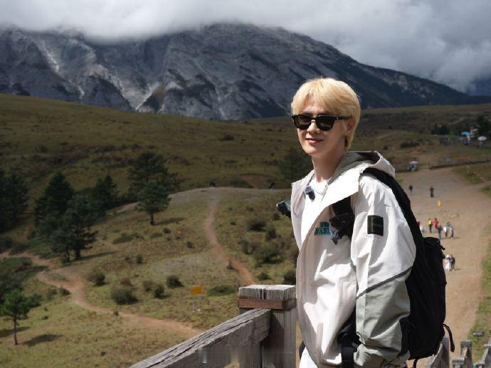 钱锟丽江户外行相机没白带 家人们谁懂啊！锟哥带着相机开启丽江户外行，这一路可太精