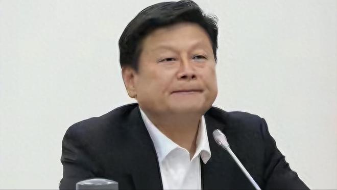 傅崐萁:蓝白合已破局、在野制衡失效

最近岛内政坛最受关注的事，莫过于民众党团在