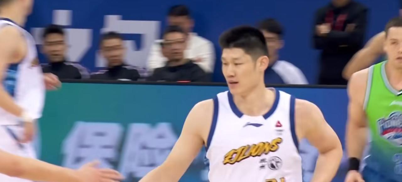 3月24日晚这场CBA常规赛，浙江广厦102比95险胜天津男篮，看得人那叫一个心