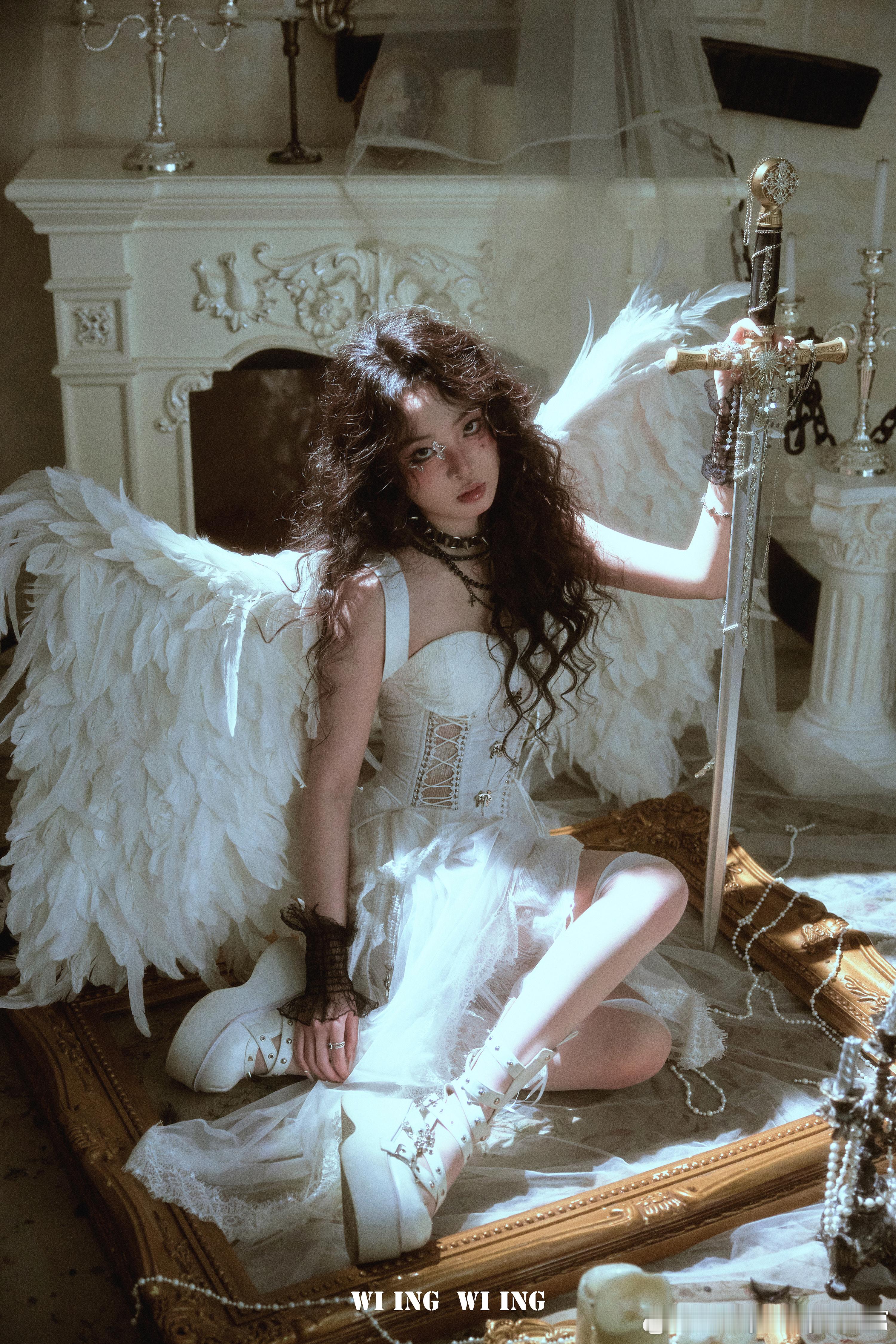 少女在月光里抖落了第一片羽翼𝐖𝐈 𝐈𝐍𝐆 𝐖𝐈 𝐈𝐍𝐆 ✨客