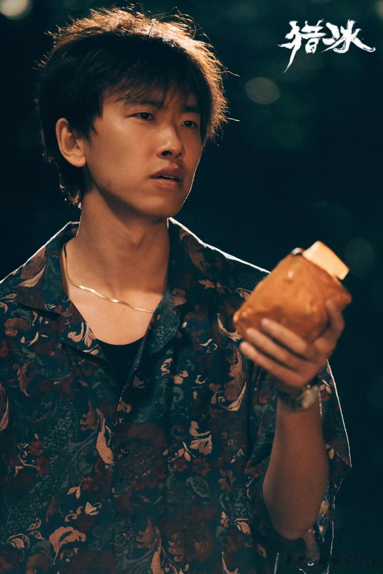 《猎冰》中的阿胜，竟然是《一年一度喜剧大赛》中桃园三结义的刘备！快告诉我，不止是