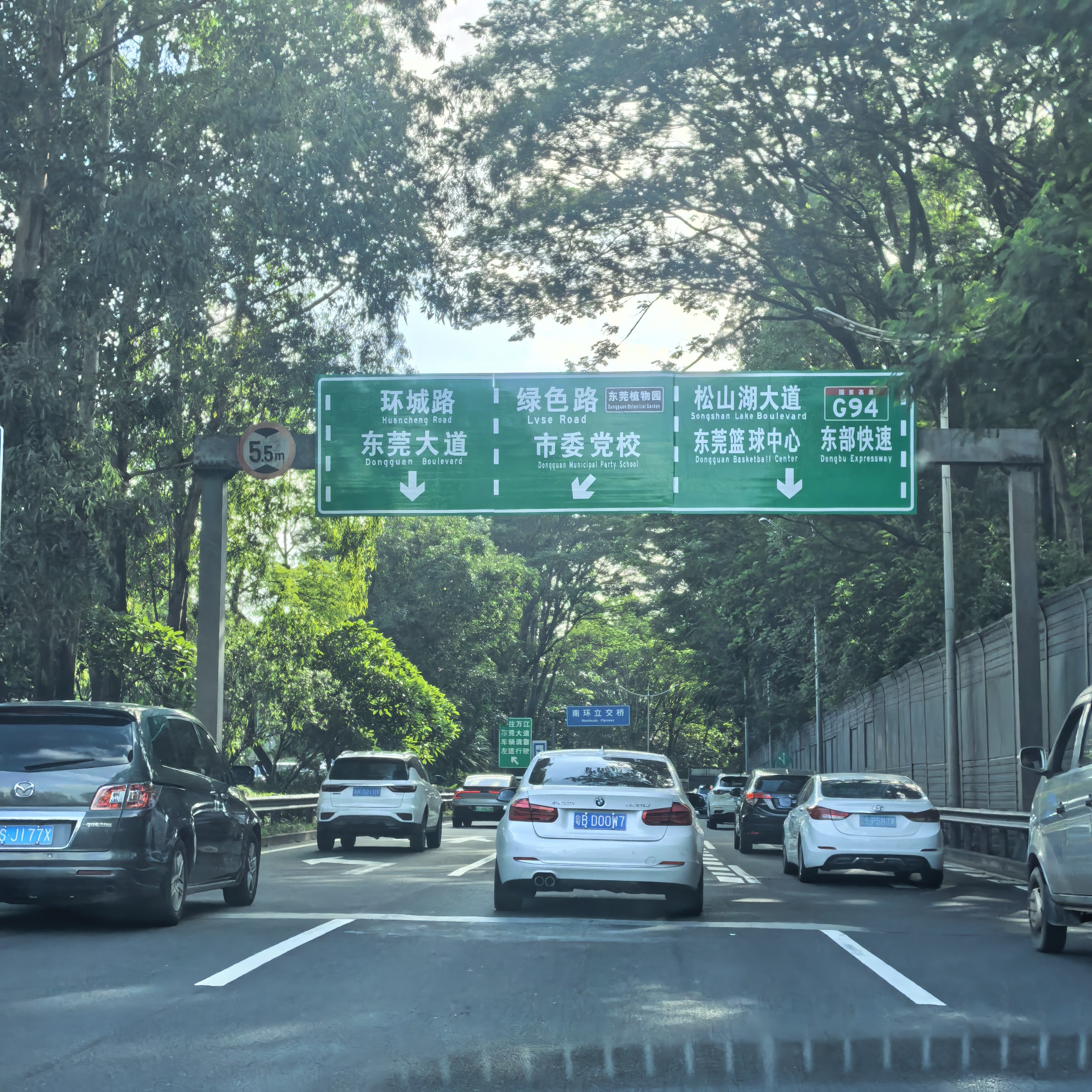 看来要五点来才不会堵 东莞
