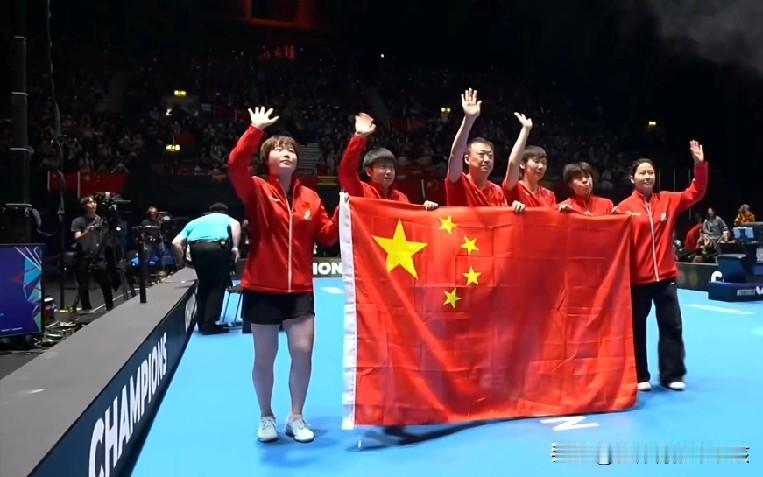 比如女队这边年轻的主力蒯曼明显在关键场次遇到困难之后打关键战和困难仗的能力还有欠