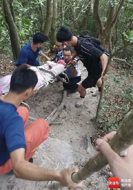 太揪心！5月4日，三亚女子登山途中意外偶遇野蛇，惊慌避让不慎失足倒地腿部骨折被困