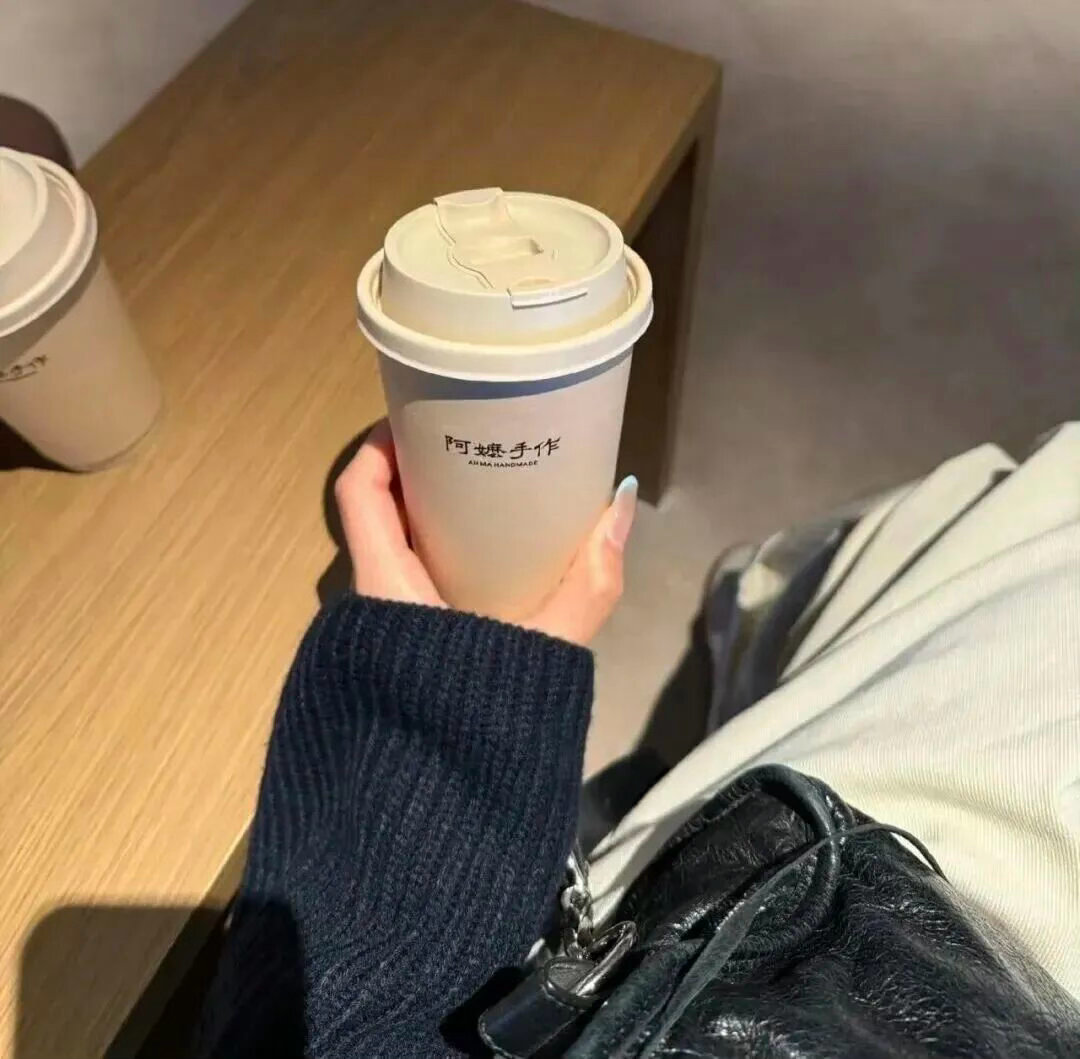 上班当牛马 下班当妈妈 无缝衔接 上吊都没有时间 下班即上班 