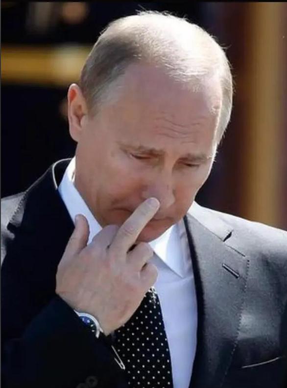 现在压力给到俄罗斯了，船没了油没了人也要被带到美国审判，俄罗斯这时候是选择沉默还