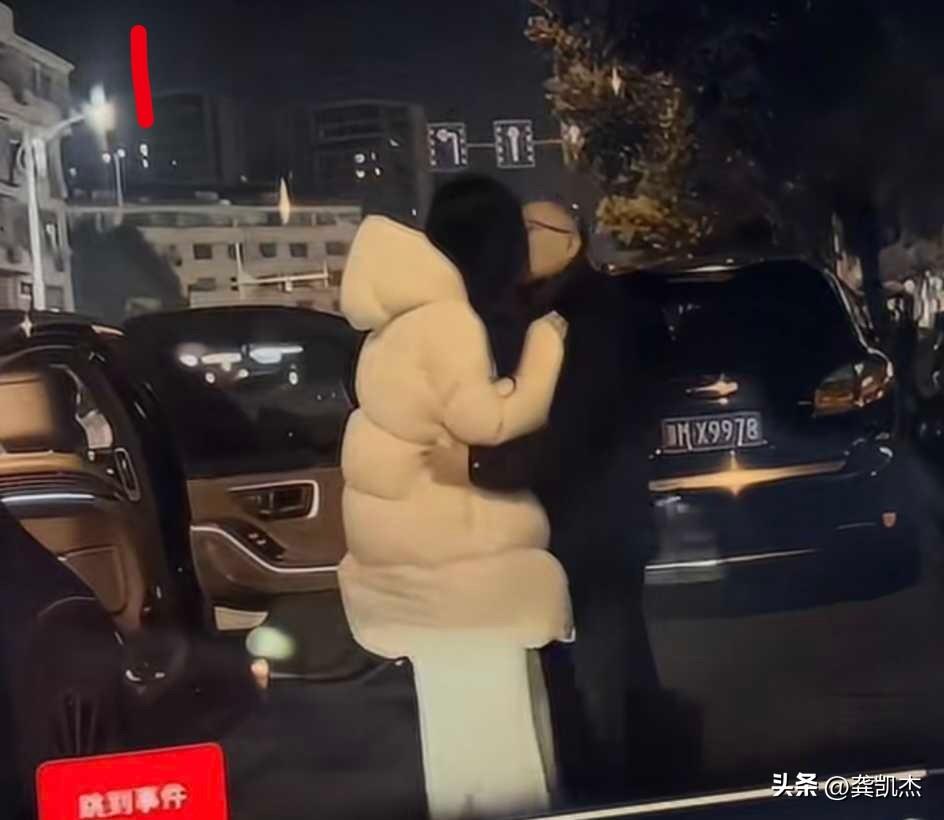 这三对恋人，让人相信爱情不分年龄，不分外貌！[灵光一闪]