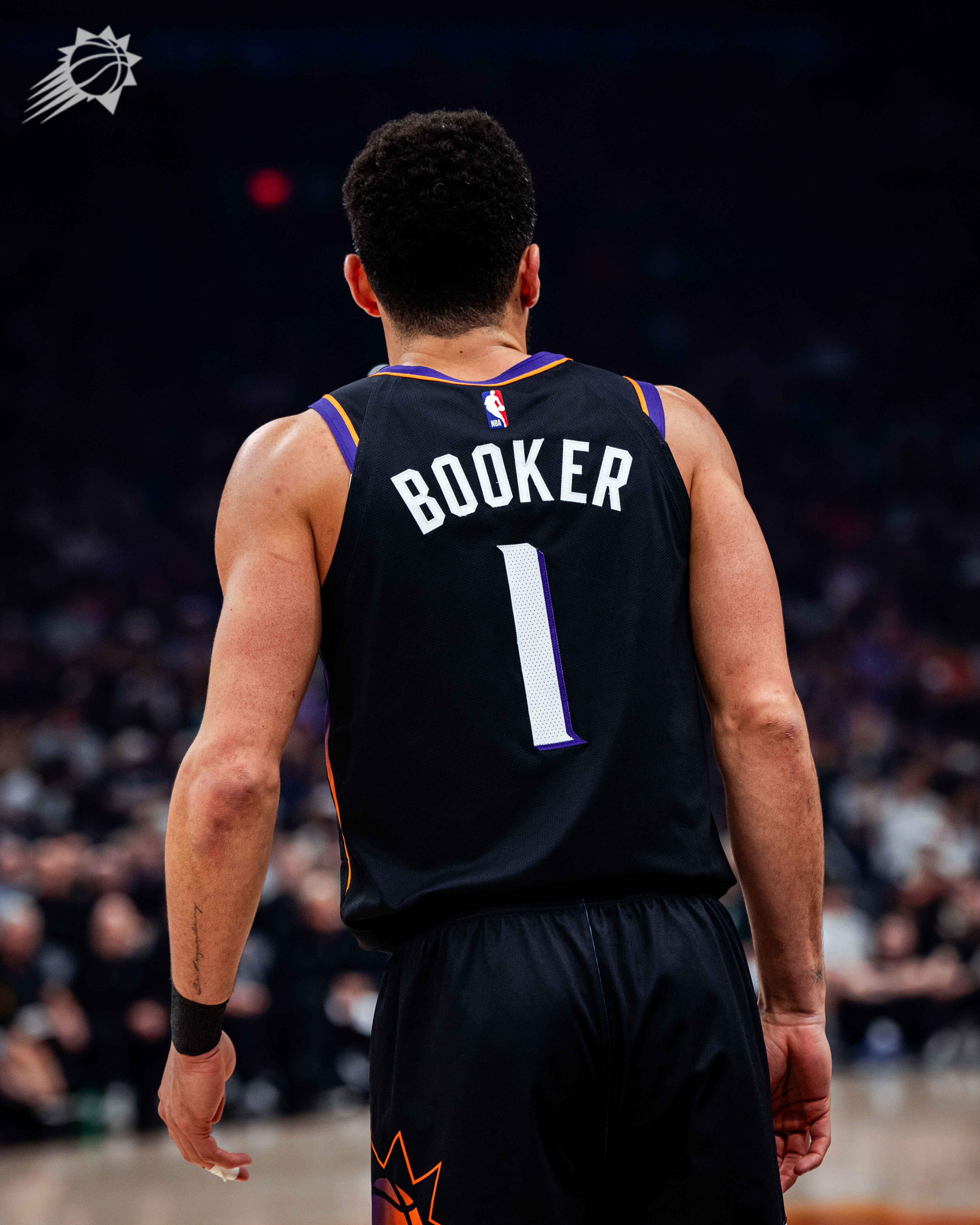 布克三分命中，拿下本场第一球！！菲尼克斯太阳 ｜旭日东升 ｜雄鹿vs太阳