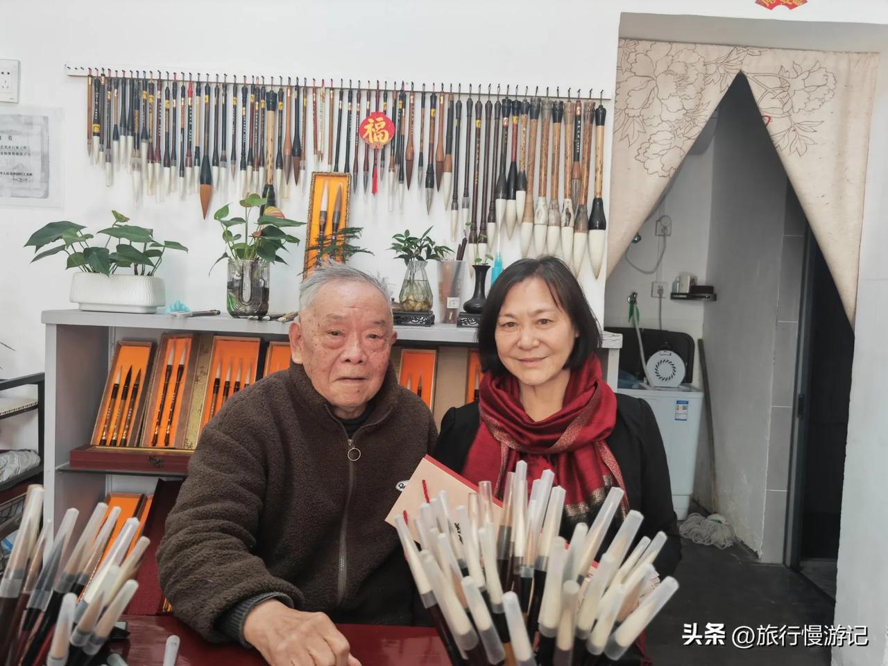 善琏湖笔文化园，了解制笔流程，又买了一些笔。
善琏是中华文房四宝之首湖笔的发源地