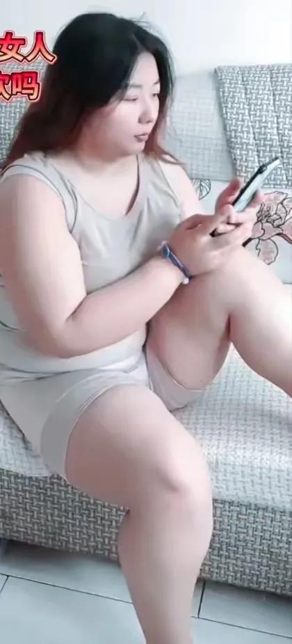 家中美女  幸福港湾一一
家能给你:
幸福感、快乐感、安全感！
家能给你:
享受