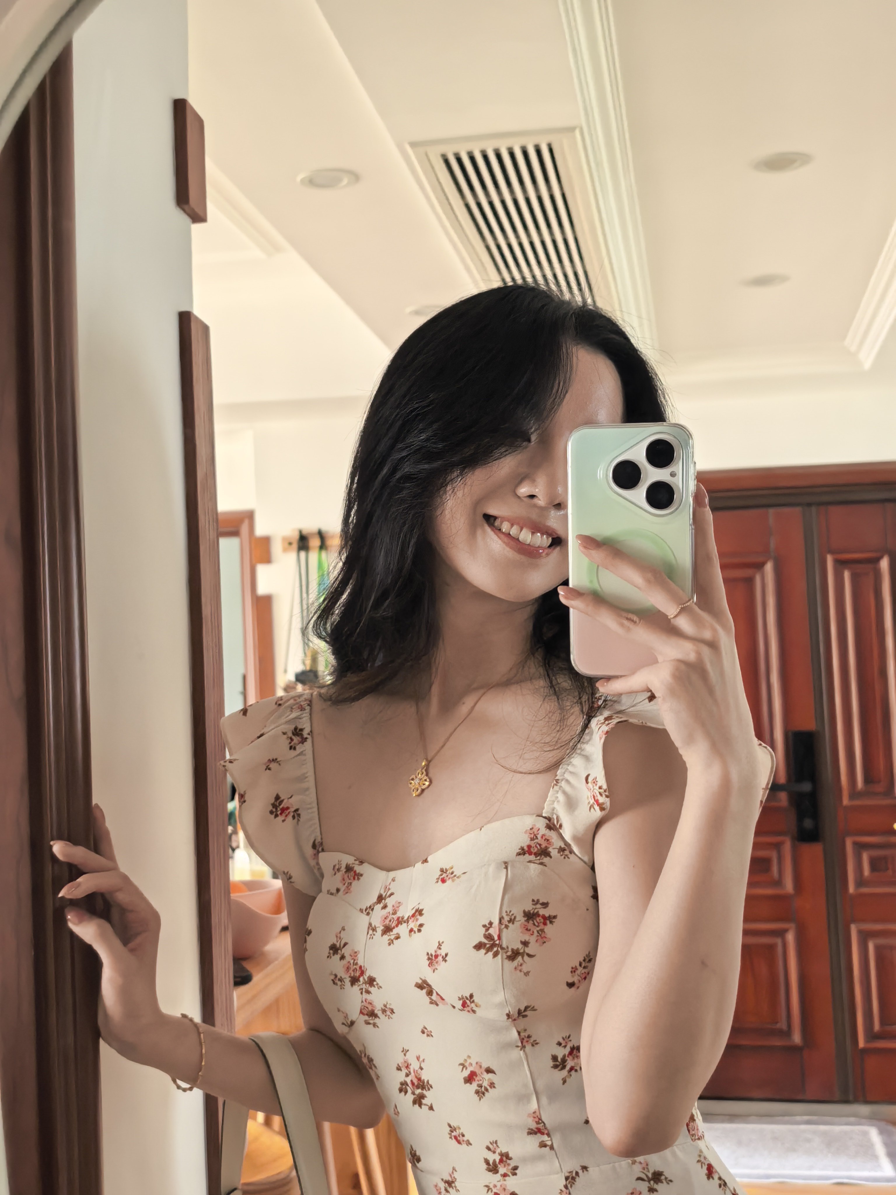 三年前一眼心动的裙子 现在依然好爱 