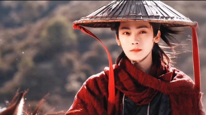 侯明昊杨无间设定侯明昊碧血蝉预告镜头  杨无间这个角色设定很有层次，背负过往行走