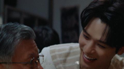龚俊演的就是当年看球的我本人龚俊把球迷们的世界杯DNA演动了 😚龚俊演的看球的