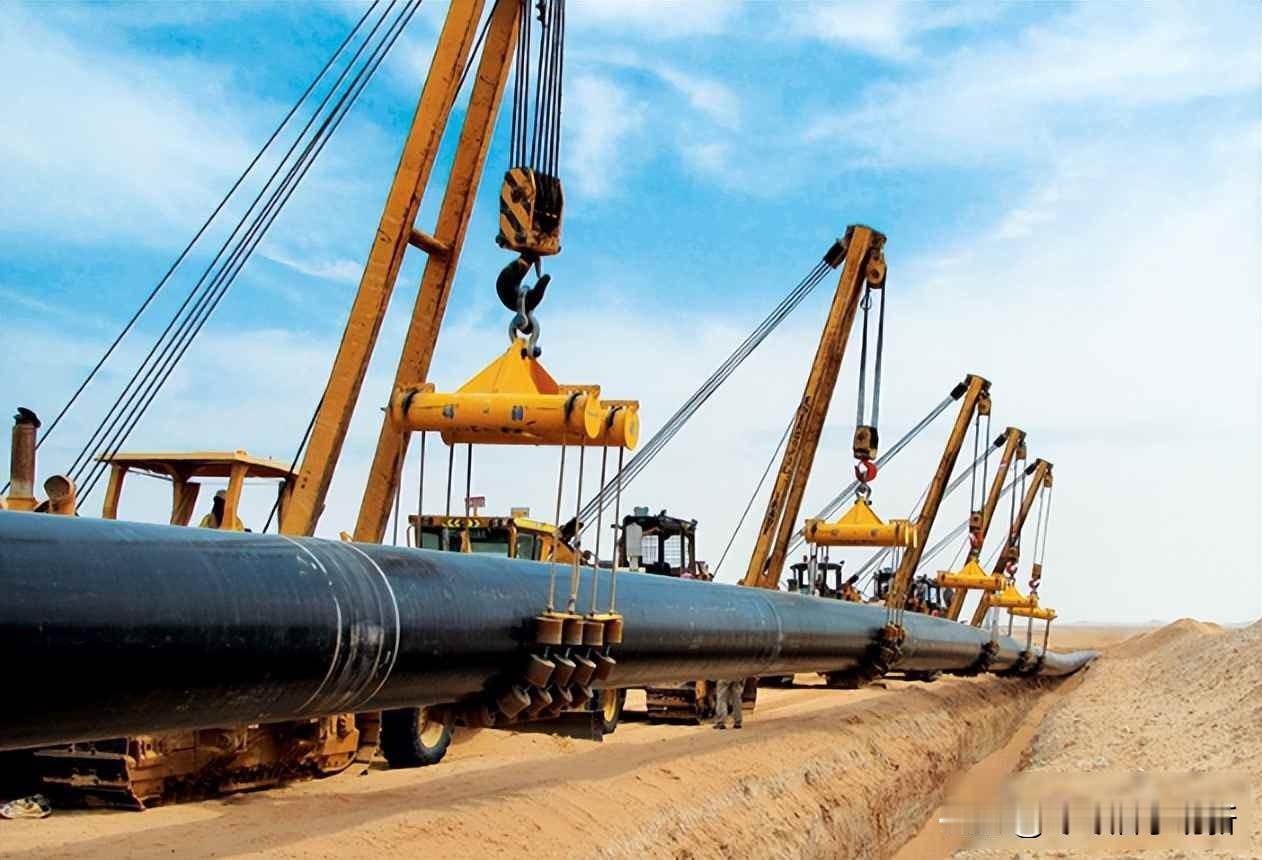 中俄管道满载，俄急寻出路，三根管子藏着什么秘密？

2025年9月，俄罗斯副总理