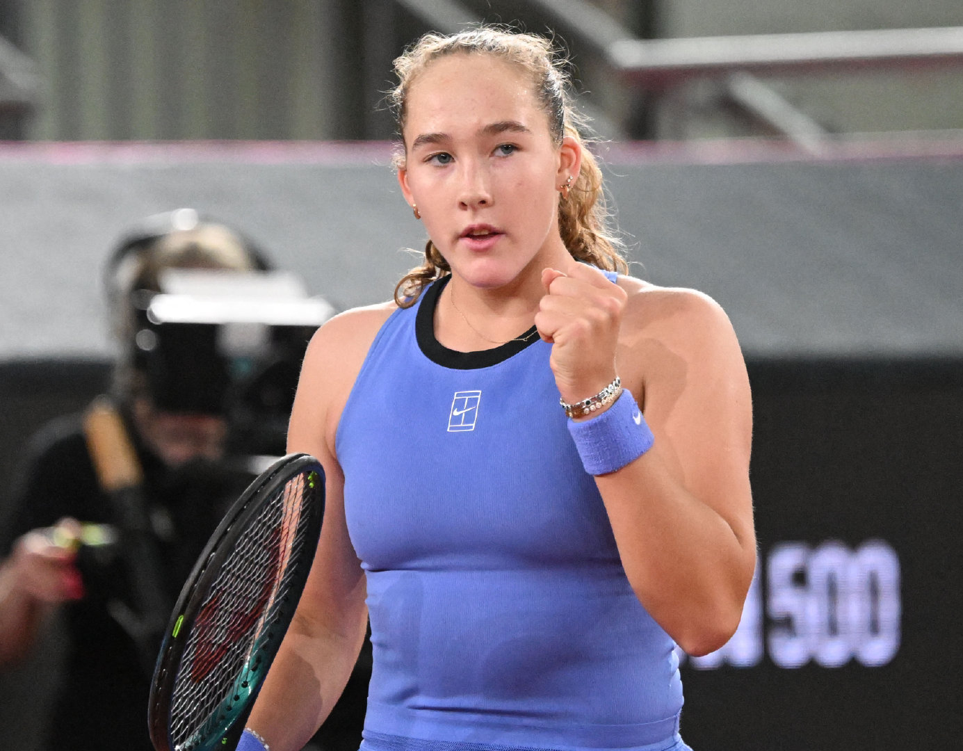 安德列娃晋级林茨站决赛🙌WTA500林茨站半决赛，头号种子米拉·安德列娃以6-