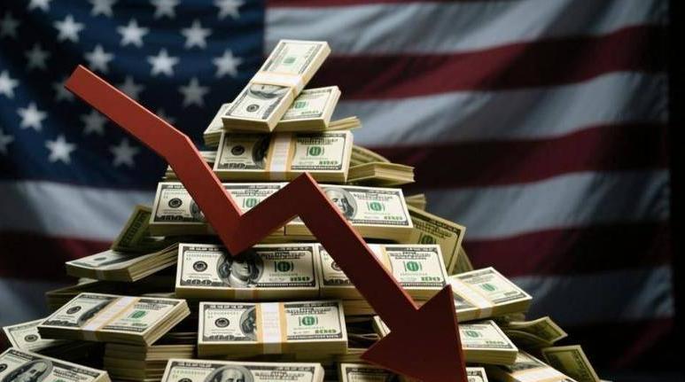 特朗普彻底陷入两难！一边是中东战争不能停，一边是国内经济烂摊子，美联储还不配合，