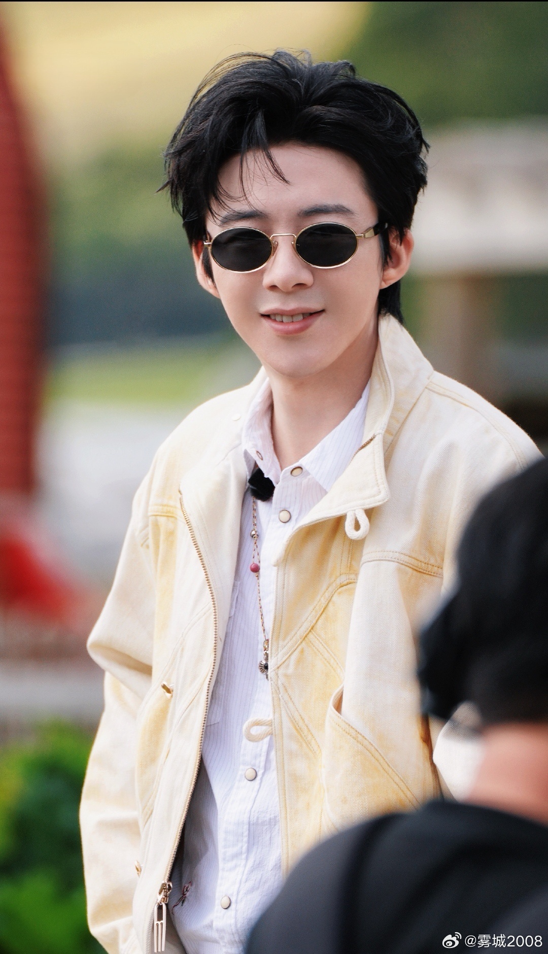 刘宇宁满36减18玫瑰丛生里的小贝也太绝了！刘宇宁寸头造型清爽帅气，牛仔少年感直