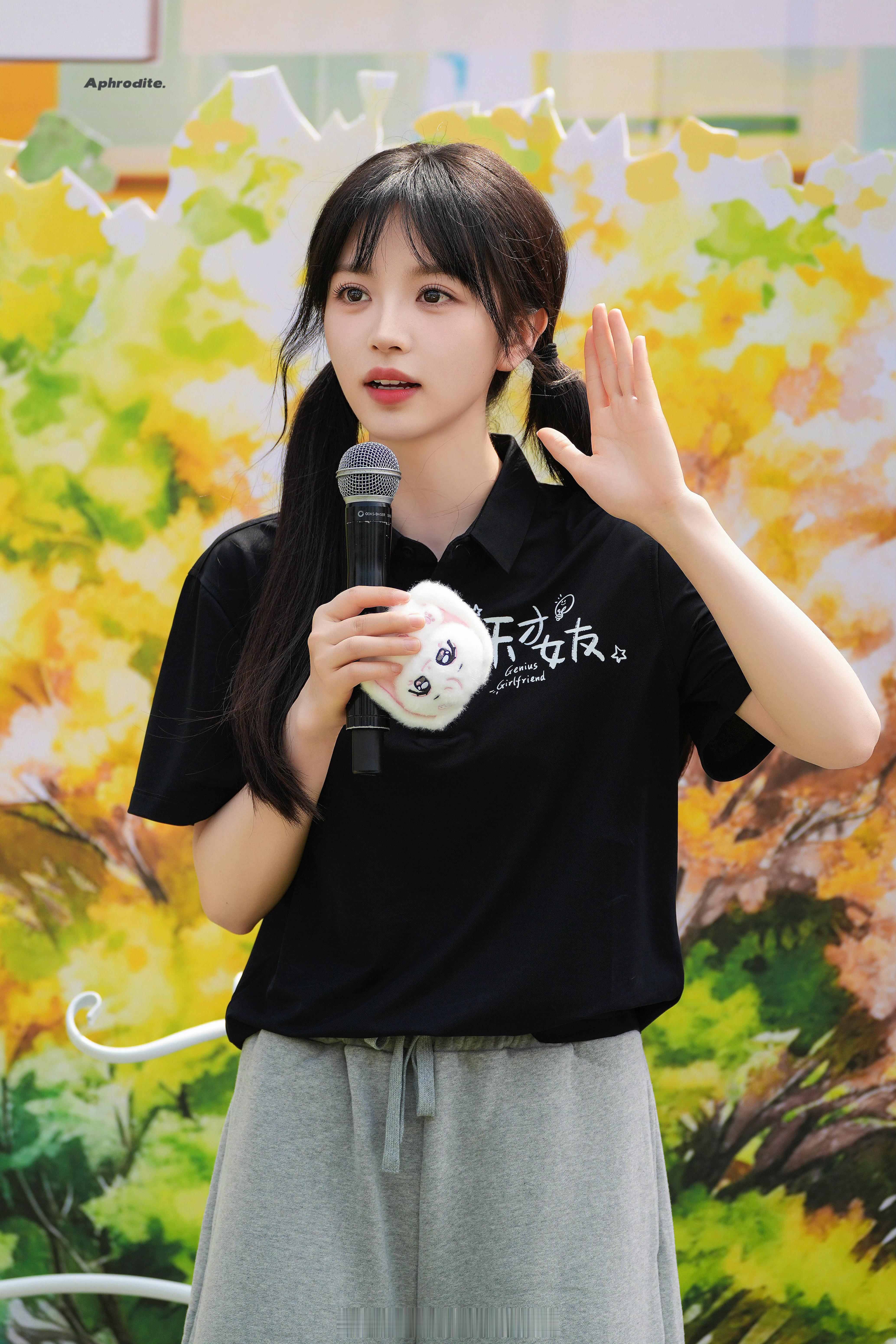 学校捞人捞到了田曦薇谁能想到校园捞人帖，主角居然是田曦薇本来以为是普通同学偶遇，