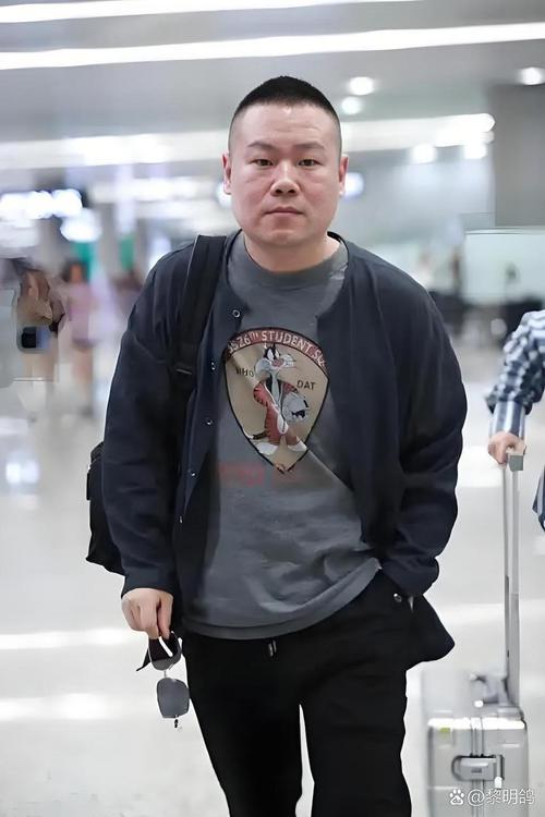 2026年5月30日，黎明将携“ROBBABA”演唱会登陆诸暨西施篮球中心，唱响