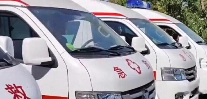 韩红基金会购买救护车的问题并不只是价格问题，供应商能否扛得住也很关键。

8月2