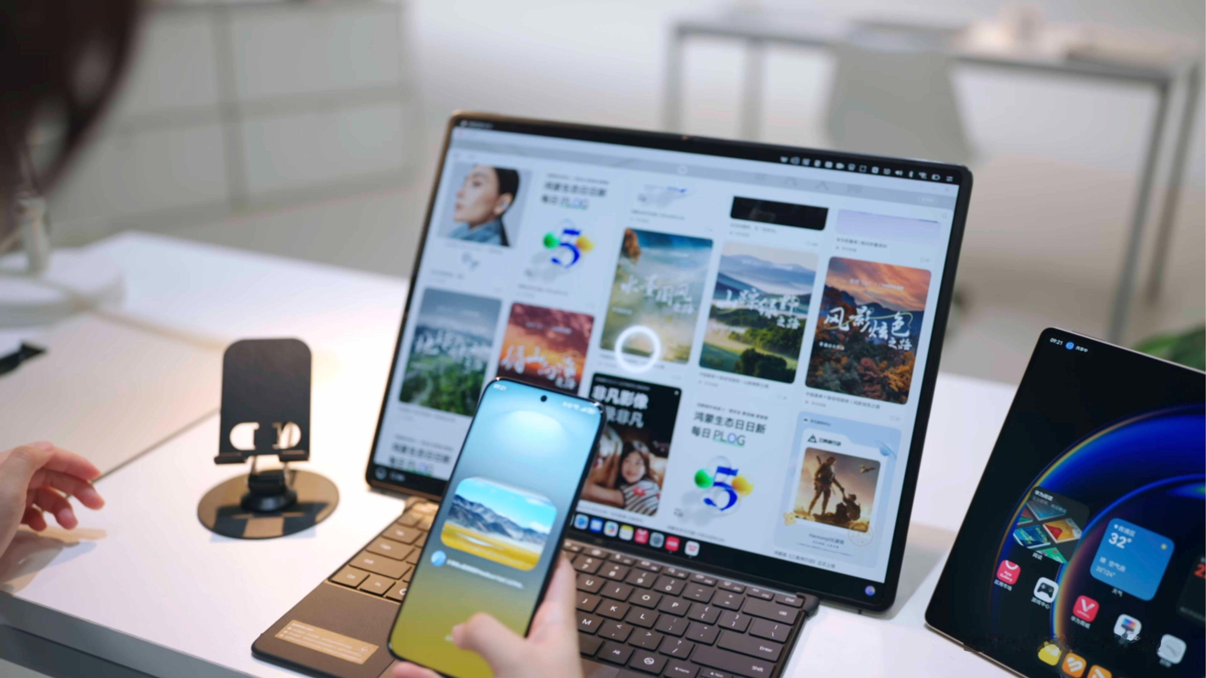 黄渤鸿蒙vlog 越看越上头，不仅看到了他私下真实又有趣的一面，更被鸿蒙生态的强