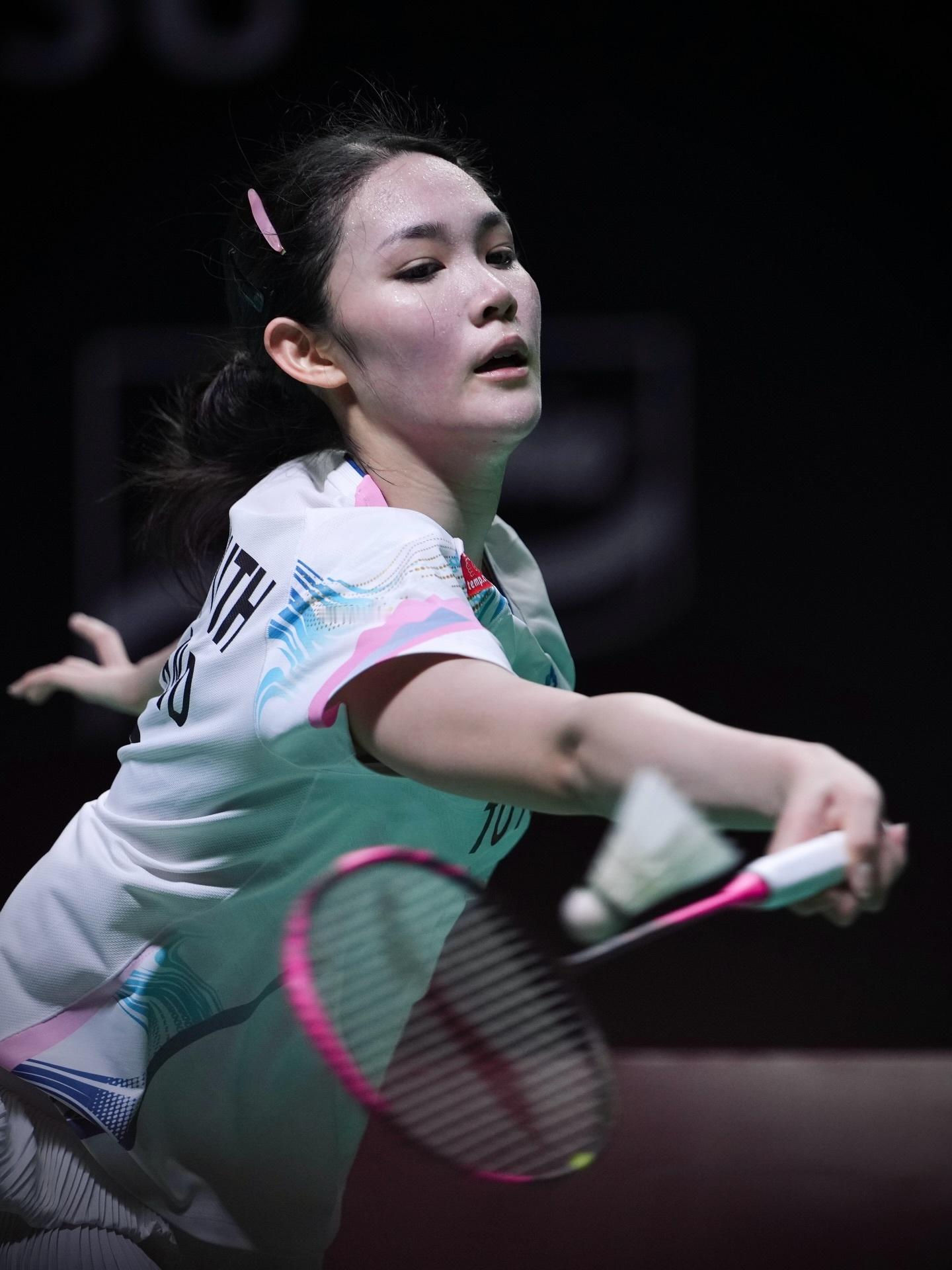 碧查梦🇹🇭 18-21、26-24、21-12 🇻🇳阮翠玲半决赛对手：黄