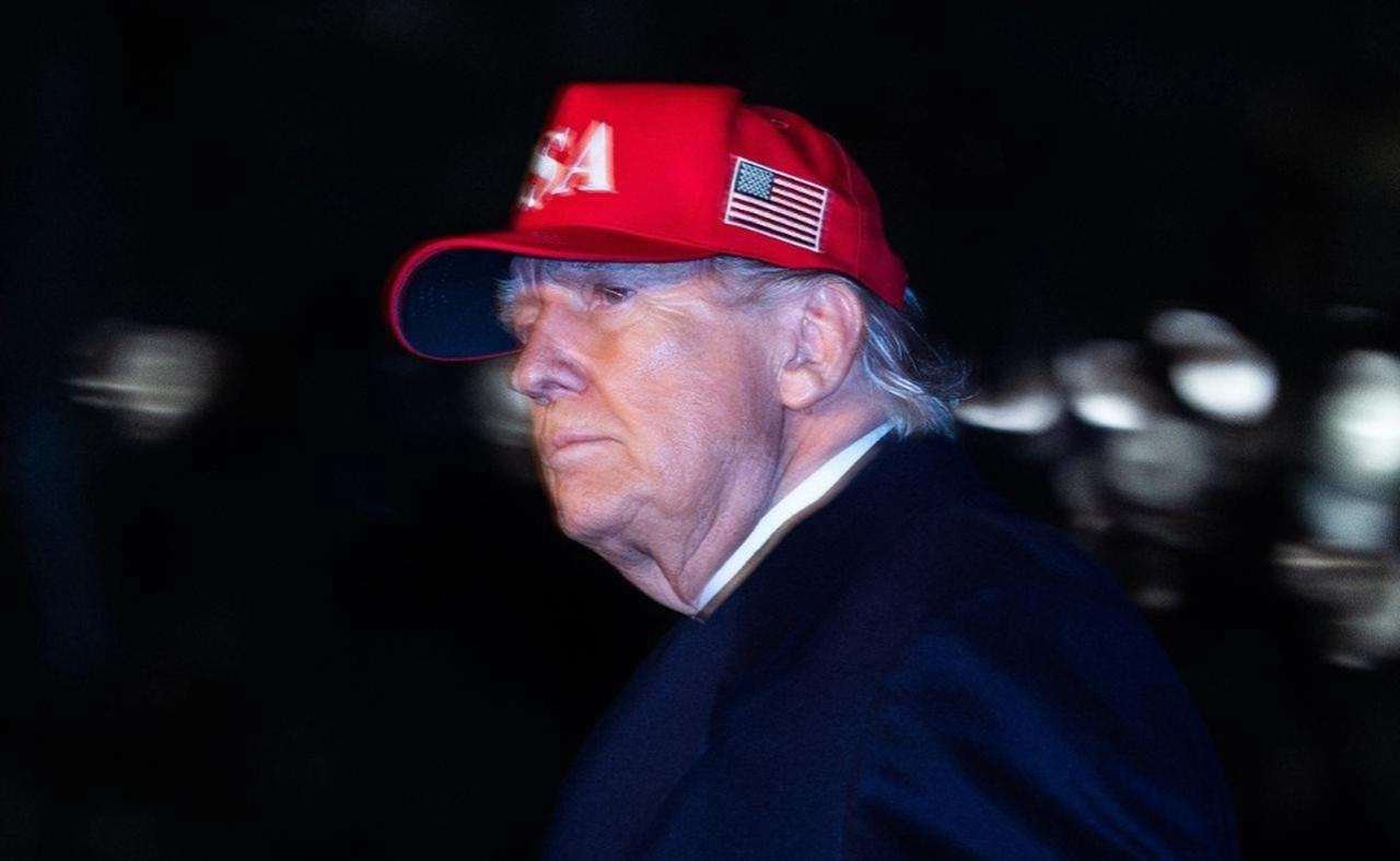 伊朗给全世界都上了一课，原来攻击美国的航母，摧毁美国的军事基地，并不会受到“惩罚