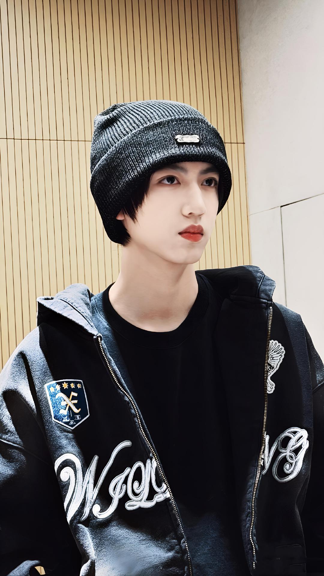 张桂源进行曲播放量破三亿 和还没看过张桂源跳进行曲的人没什么好说的