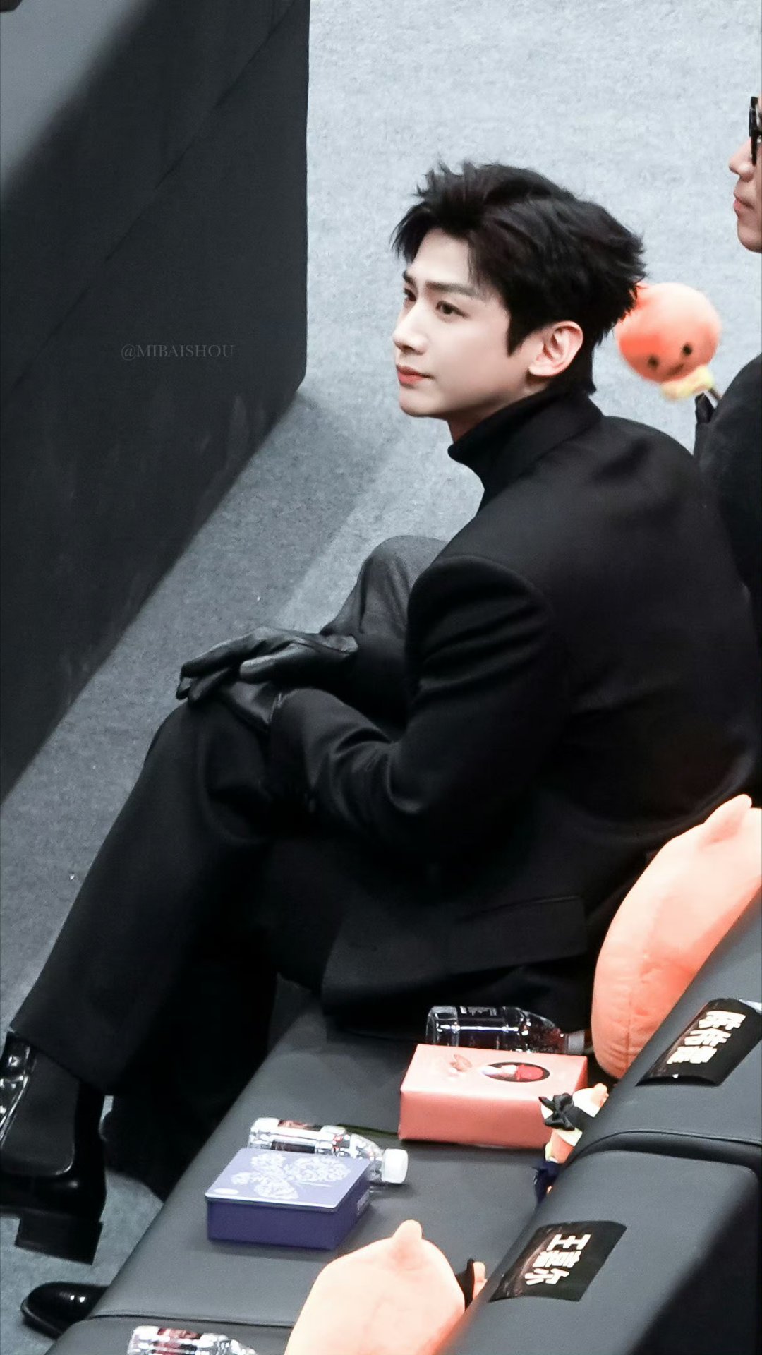 白敬亭偷吃白敬亭微博之夜玩的超开心优秀演员白敬亭2026年继续闪闪发光✨ 