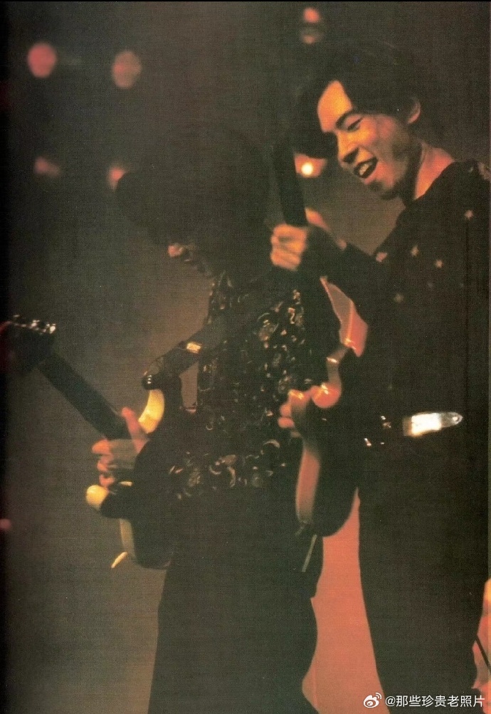 年轻时候的黄贯中 