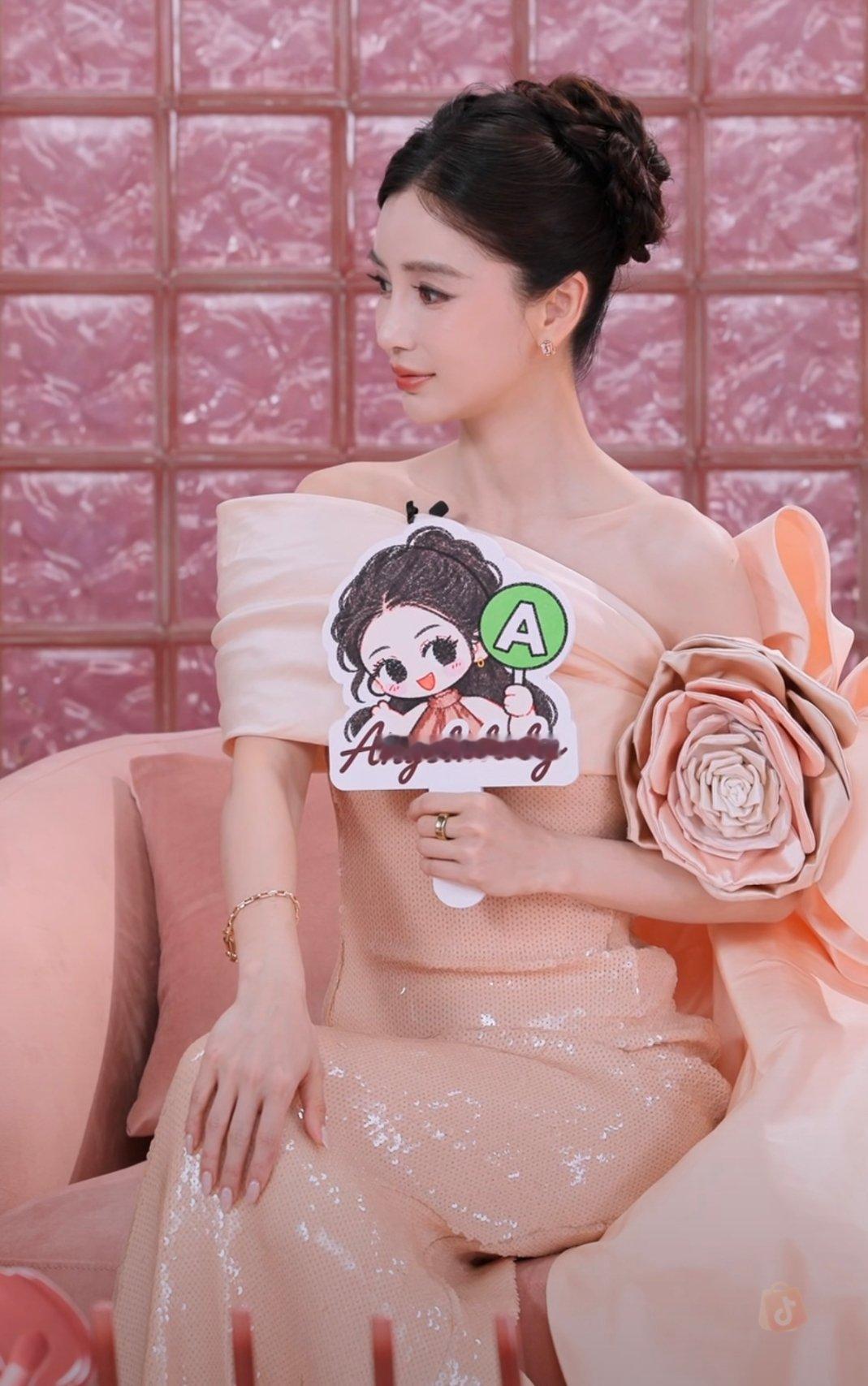angelababy [给你小心心]橘朵品牌全球代言人angelababy 观看