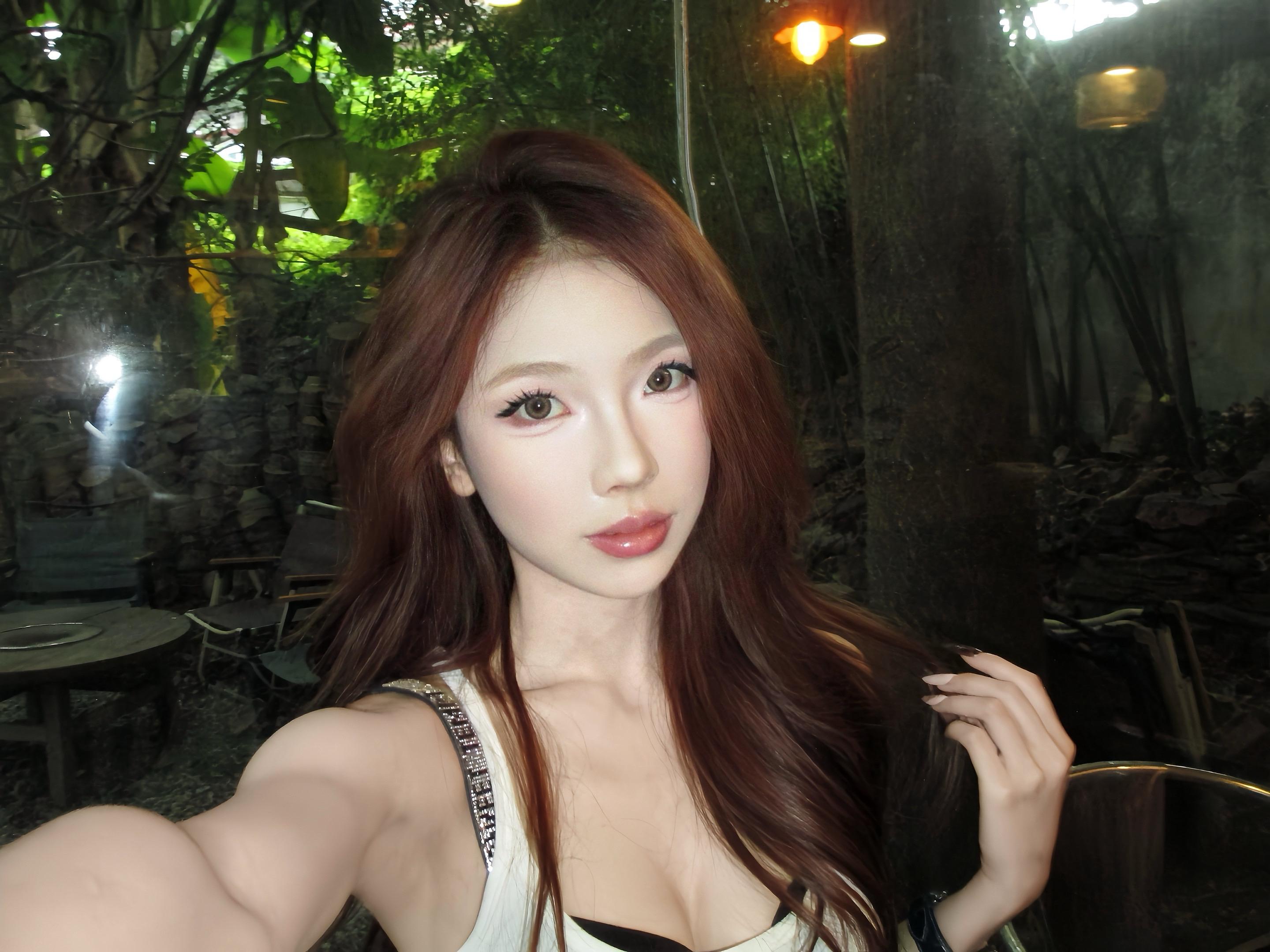 菲菲 我每天都会点开你的主页 看看你更新的猪头照片