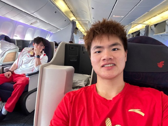 #张博恒巴黎奥运明信片#张博恒巴黎奥运明信片可以再多来点！不愧是1你茶茶，好一个